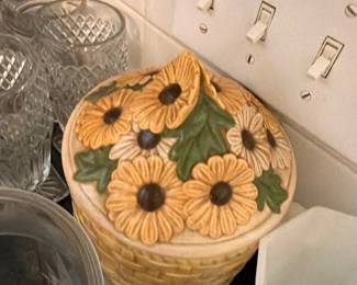 Ceramic Sunflower Cookie Jar Basket Weave Canister Kitchen Decor Vintage