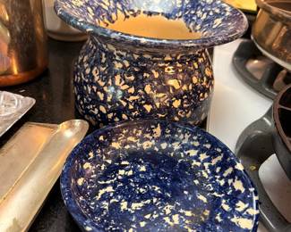 Blue White Spongeware Pottery Vase Heart Dish Stoneware Crock
