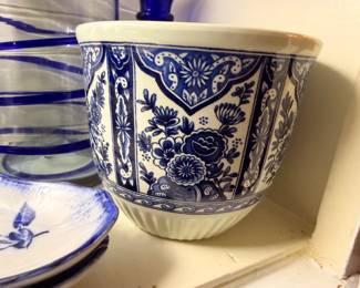 Large Blue White Floral Bowls Stacked Porcelain Chinoiserie Serving