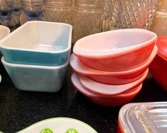 Pyrex Refrigerator Dishes Turquoise Pink Stacked Bowls Vintage Kitchen