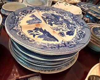 Blue Willow Pattern China Plates Stacked Transferware Collection