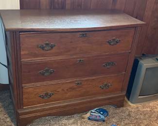 Hardwood Dresser
