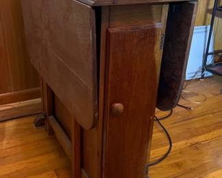 Gate Leg Table