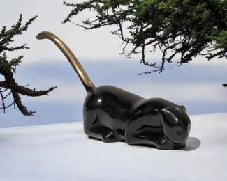 Loet Vanderveen bronze jaguar sculpture.