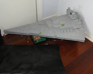 Legos Star Wars Millenium Falcon