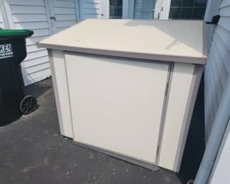 Storage bin