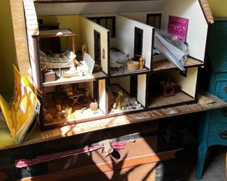 Vintage dollhouse