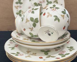 Wedgewood Wild Strawberry 
