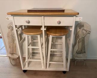 Rolling Kitchen Island with Chairs