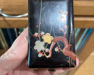 Trinket box. Vintage. 