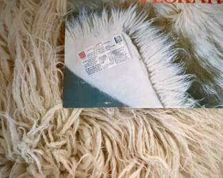 Vintage Wool Flotaki approx. 2’ x 4’