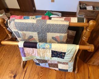 Quilt rack with quilts 