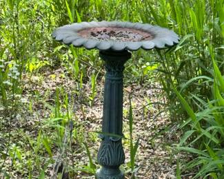 Bird bath 