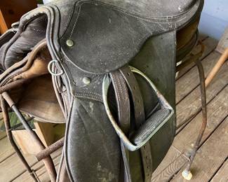 English saddle 