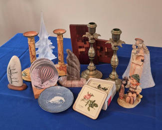 Lot 27: Lot of Various Home Decor Items