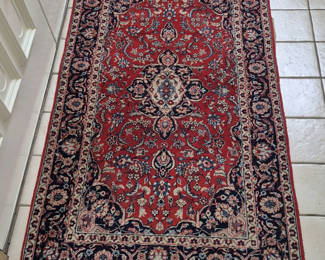 Lot 35: 3'x5' Rug