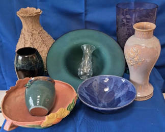 Lot 29: Home Decor - Vases and Decorative Bowls