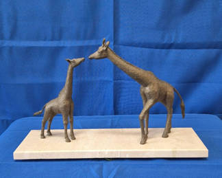 Lot 18: Nancy Schön “Reflective Mother and Child Giraffe” Bronze Sculpture 1/8 – Signed w/ COA