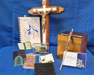 Lot 31: Various Religious Items