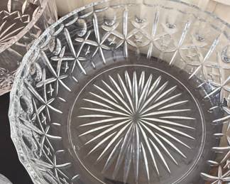 Cut Crystal Glass Serving Bowl with Starburst and Fan Motif