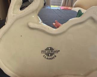 Fitz and Floyd Classics "Easter Parade" Bunny with Bunnies Figurine