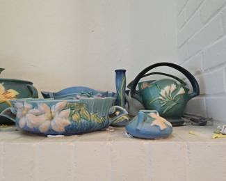 Roseville Pottery Zephyr Lily Jardiniere