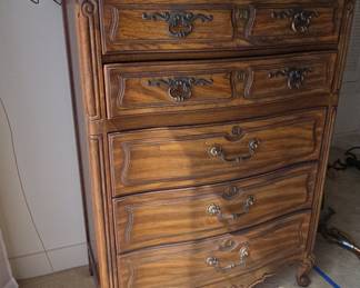 Vintage Dixie French Provincial Style "DuBarry" Dresser