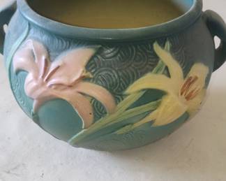 Roseville Pottery Zephyr Lily Bowl