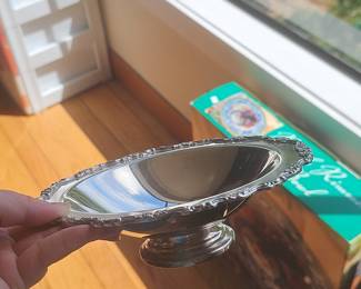 Wm. A. Rogers Silver-Plated Footed Bowl