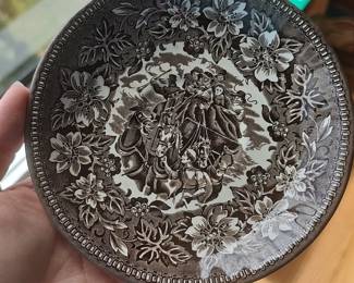 Royal Tudor Ware Coaching Taverns 1828 Plate