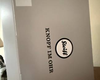 Steiff Peter Rabbit "Knopf im Ohr" Collectible Teddy Bear