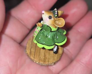 Wee Forest Folk M-255 Hattie "Irish Dancer" Mouse Figurine