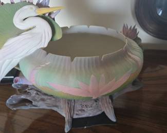 Harmony Kingdom "A Gentle Landing" Trinket Box by Nancy Ytirriaga adams