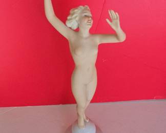 Schaubach Kunst "Dancer" Figurine