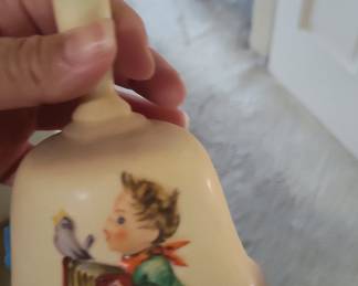 Goebel Hummel "Little Fiddler" 1978 Annual Bell