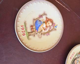 Goebel M.J. Hummel 1976 6th Annual Plate