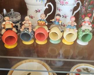 Erzgebirge "Expertic" Napkin Rings Set with Figures