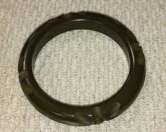 Vintage Carved Olive Green Bakelite Bangle Bracelet