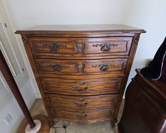 Thomasville French Provincial Cherry Wood Tall Dresser