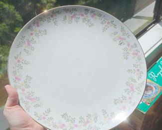 Kasuga Arbor Fine China Dinner Plate