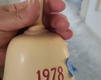 Goebel Hummel "Little Fiddler" 1978 Annual Bell