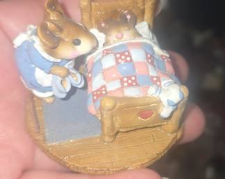 Wee Forest Folk "Bedtime Story" Figurine