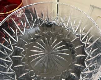 Cut Crystal Footed Bowl with Starburst and Fan Cutting