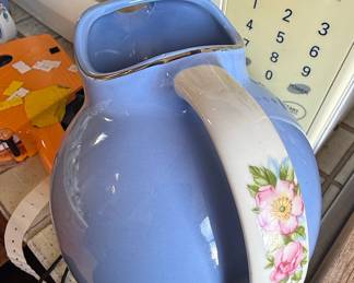 Hall's Superior Quality Kitchenware Rose Parade Pitcher