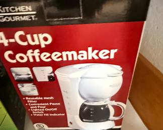 Kitchen Gourmet 4-Cup Coffeemaker