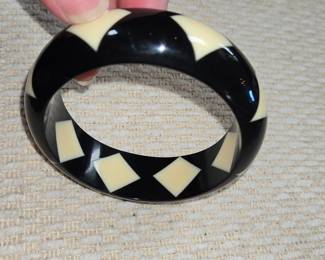 Bakelite Geometric Bangle Bracelet