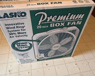 Lasko Premium 20-Inch Box Fan Model 3723