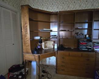 Vintage Ethan Allen Corner Desk with Hutch