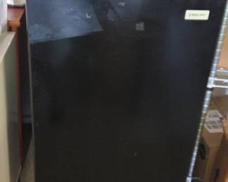 Magic Chef Mini Refrigerator