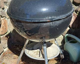 Weber Kettle Charcoal Grill